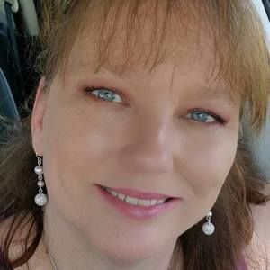 Meet your Posher, Letisha